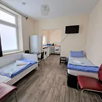 Vs Workers T1-6 Apartahotel 3*