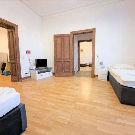 Vs Workers T1-6 Aparthotel 3*