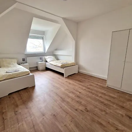 Vs Workers T1-6 3* Бергиш-Гладбах