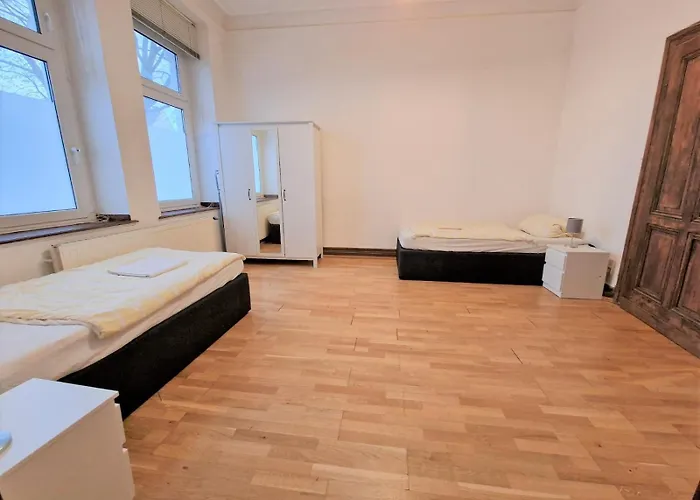 Aparthotel Vs Workers T1-6